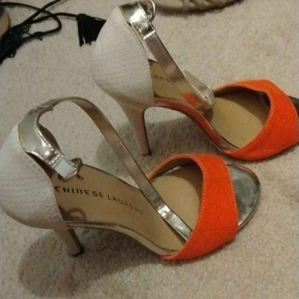 EXCELlent Condition Chinese laundry heels items $10 or less are 10 for $25
